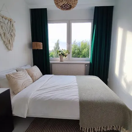 アパート Urokliwy Azyl W Miescie: Komfort I Spokoj, Projektor I Hi-fi, 6 Minut Kolejka Do Centrum. ポズナン