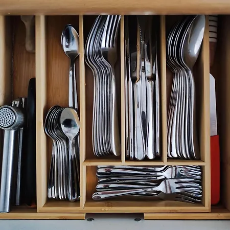 Urokliwy Azyl W Miescie: Komfort I Spokoj, Projektor I Hi-fi, 6 Minut Kolejka Do Centrum. * ポズナン