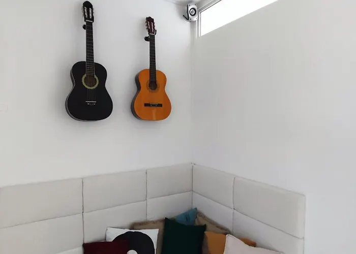 Urokliwy Azyl W Miescie: Komfort I Spokoj, Projektor I Hi-fi, 6 Minut Kolejka Do Centrum.