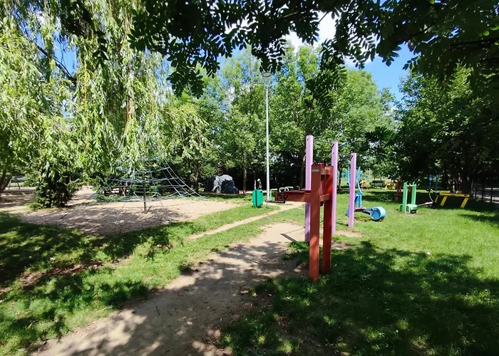 Urokliwy Azyl W Miescie: Komfort I Spokoj, Projektor I Hi-fi, 6 Minut Kolejka Do Centrum. Apartment *